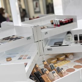 Make-Up ständer